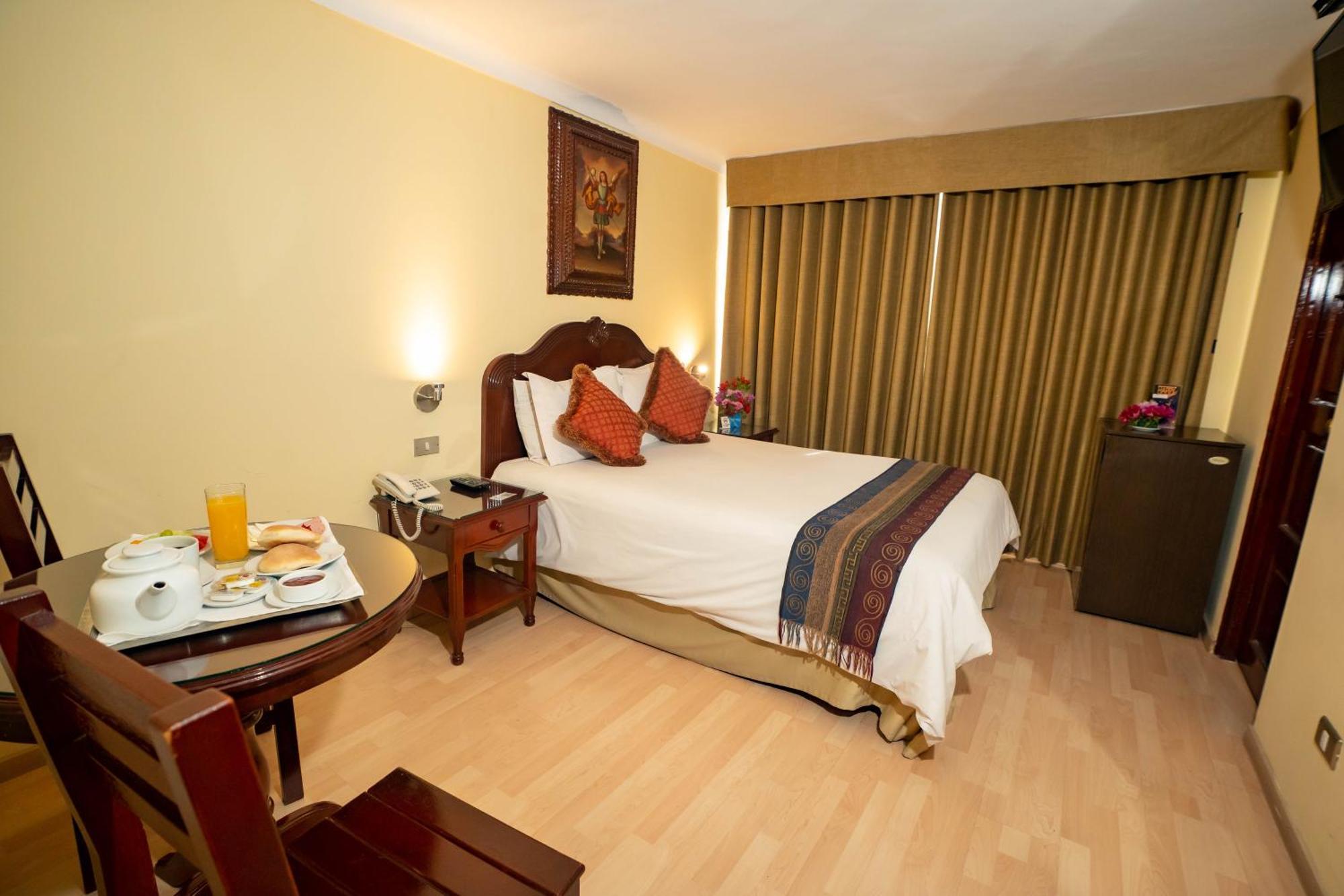 Hotel Agustos קוסקו מראה חיצוני תמונה